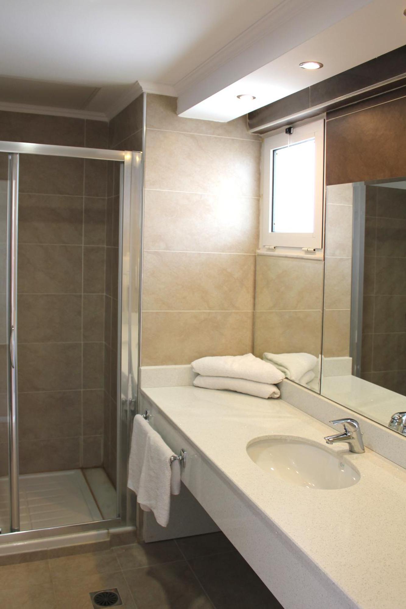 Sea Melody Beach Hotel Apartments เอียลิซอส ภายนอก รูปภาพ