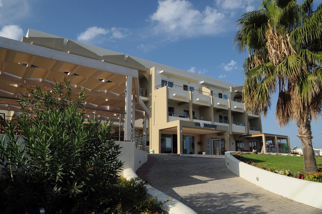 Sea Melody Beach Hotel Apartments เอียลิซอส ภายนอก รูปภาพ